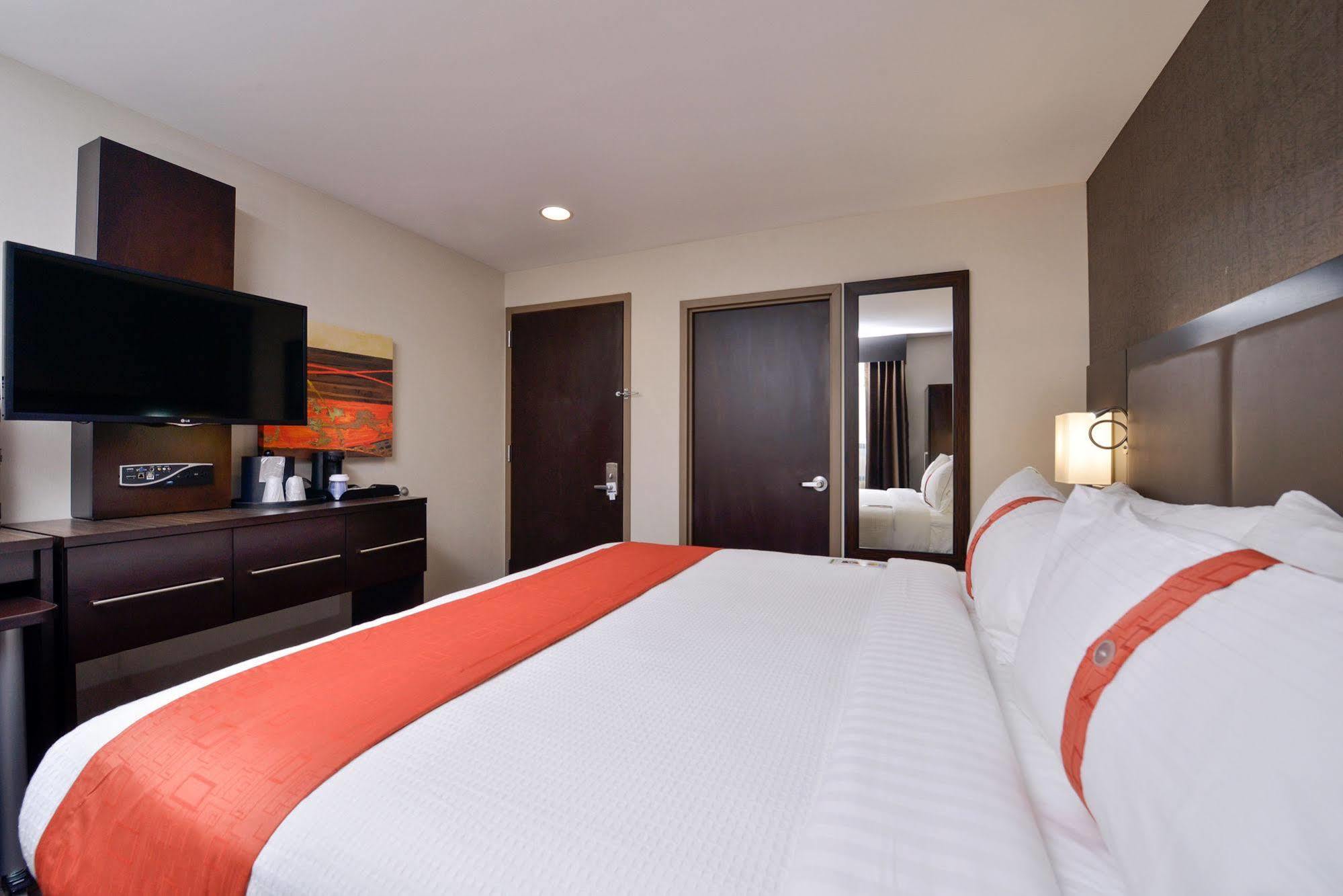 Holiday Inn New York-Jfk Airport Area, An Ihg Hotel Exterior foto